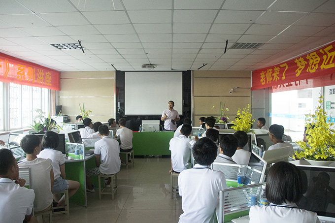 老師來了,大牛導(dǎo)師分享“互聯(lián)網(wǎng)+”模式的落地