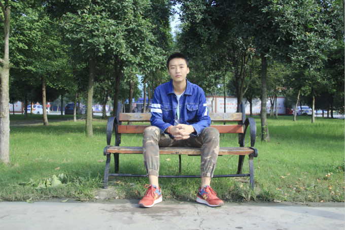 周詩(shī)喻：來(lái)新華，就是為了技能+證書(shū)