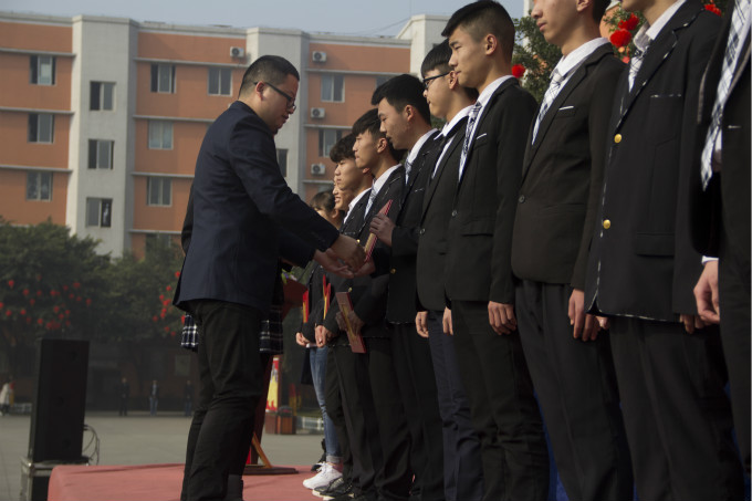 以優生優干為榜樣,做最優秀的自己