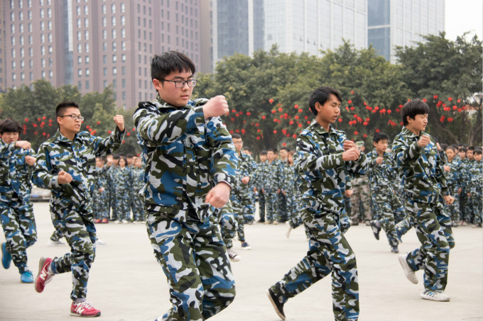 軍訓會操表演,青春與奮進的完美結(jié)合!