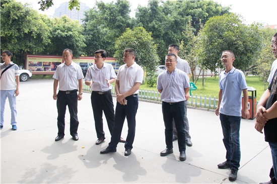 區人力資源和社會保障局、就業局領導蒞臨我院視察