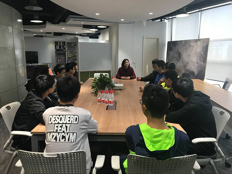 四川新華學子企業行：走進四通瑞坤有限公司