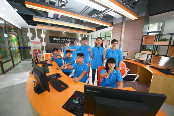 百度Moments營銷盛典揭秘,新華教育集團榮登品牌數字資產榜首