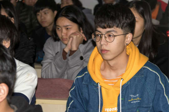 校企聯(lián)動(dòng),名師大咖新華行