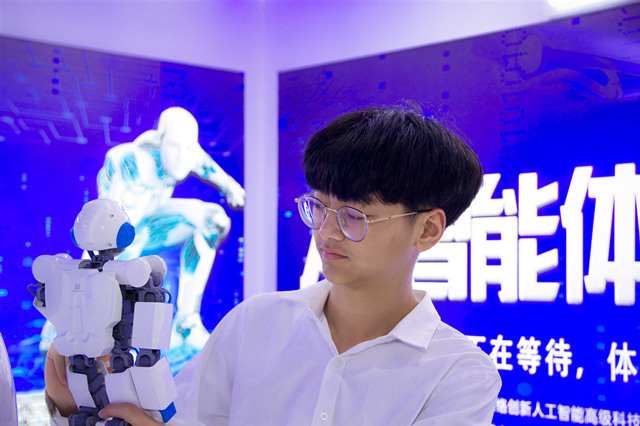 選擇不對(duì),努力白費(fèi)!擇校選專業(yè)就選大品牌!