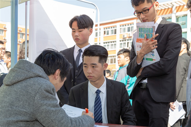 用盡洪荒之力,奔向想要的未來