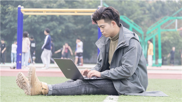 王祎堃:朋友推薦,轉(zhuǎn)學(xué)來新華學(xué)動(dòng)漫