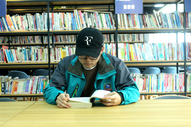 高考落榜不氣餒,來新華演繹精彩人生