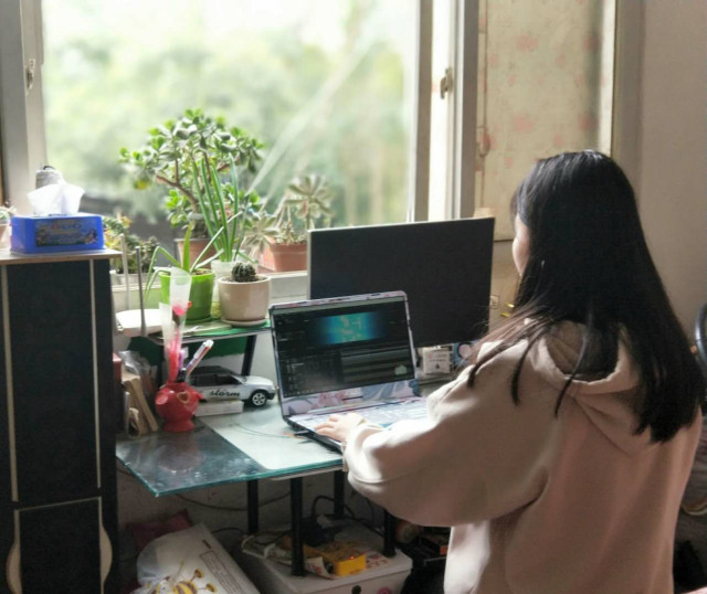 同學，你認真學習的樣子真好看！