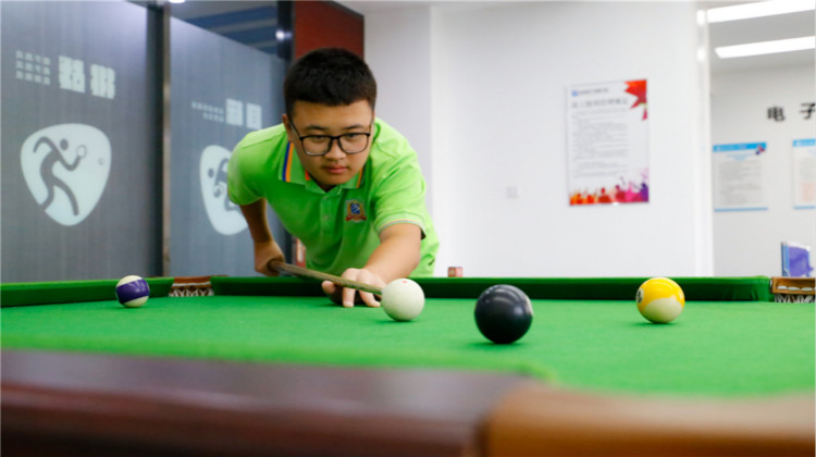 轉(zhuǎn)學(xué)到新華,是我人生最重要的決定