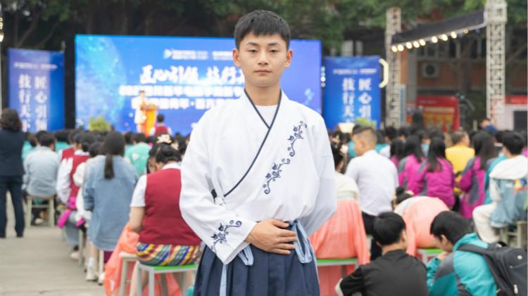 燃!為夢想加冕!奔跑吧新青年!