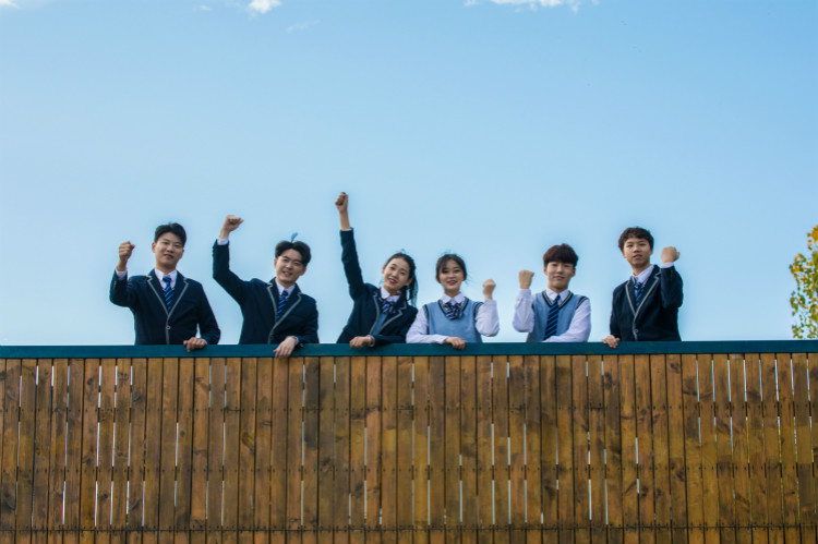 中高考結(jié)束選什么專業(yè)就業(yè)好?讓他們告訴你!