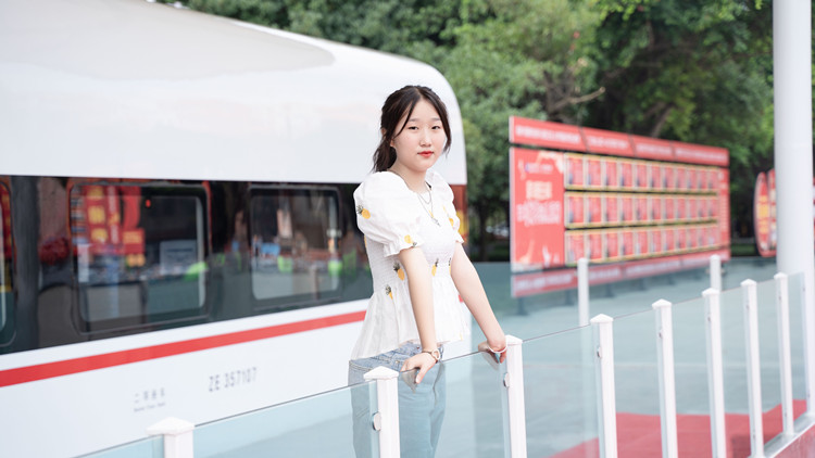 轉校來四川新華,我找到了久違的成就感!