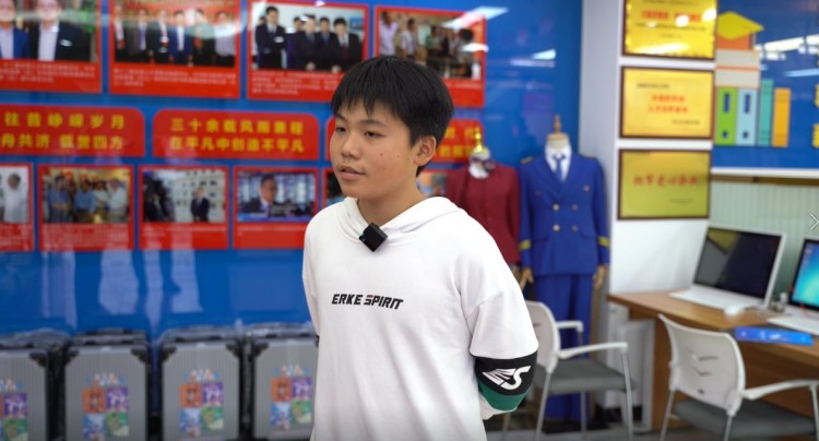 轉校來新華，用愛灌溉未來