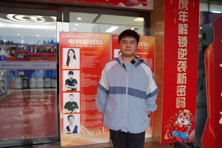 轉學來新華，在自己熱愛的領域開出花