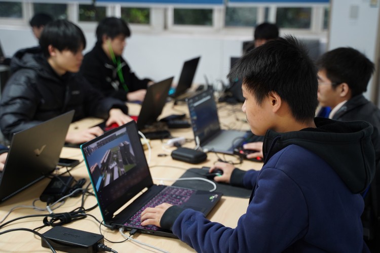 優(yōu)秀學(xué)子|重返母校,再拾夢(mèng)想