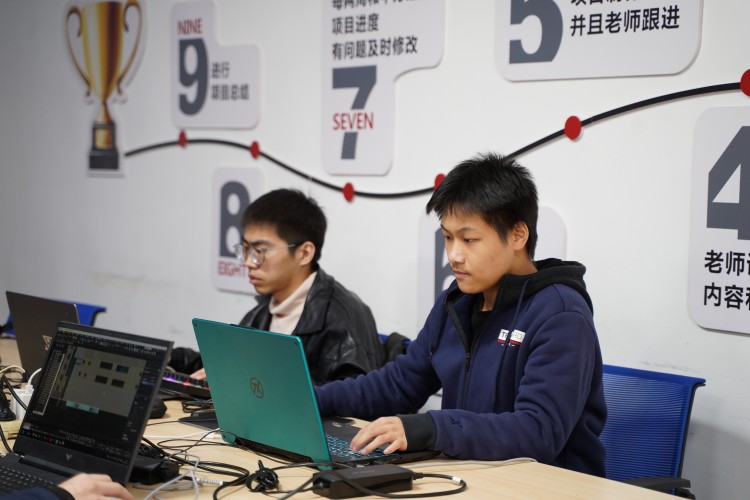 優(yōu)秀學(xué)子|重返母校,再拾夢(mèng)想