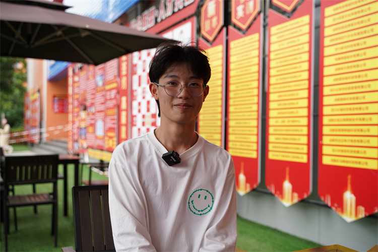 電競(jìng)少年:以熱愛為青春正名,以拼搏為夢(mèng)想加冕