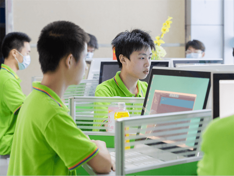 成都新華2024春季預(yù)科班讓你不能拒絕的N大優(yōu)勢(shì)