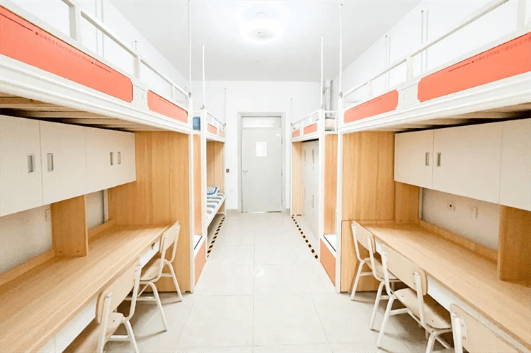 2024年成都新華秋季預科班火熱開啟!