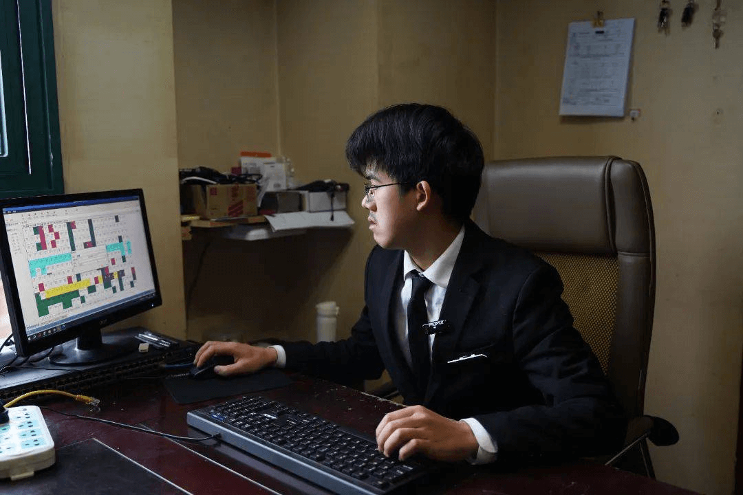 初中生成績不理想,換條賽道同樣精彩!