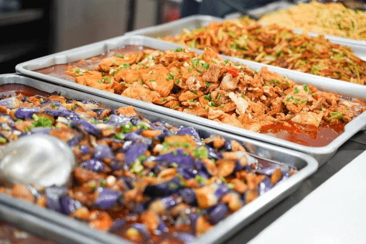 致父母:別擔心,這是我在成都新華的生活