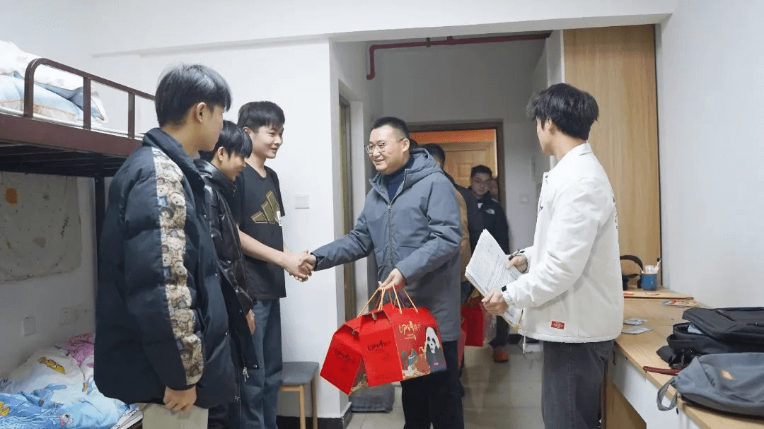 回訪傳遞溫情，共筑就業橋梁